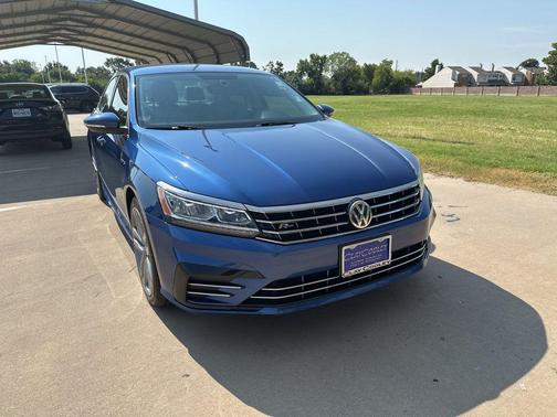 2017 Volkswagen Passat 1.8T R-Line w/Comfort