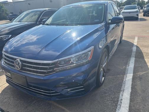 2017 Volkswagen Passat 1.8T R-Line w/Comfort