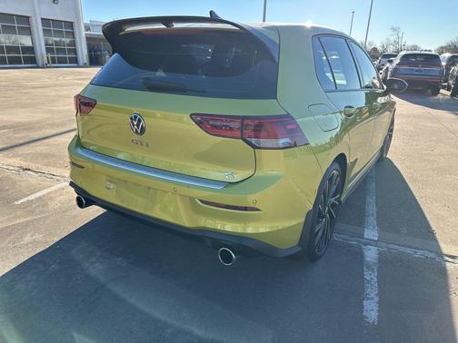 2022 Volkswagen Golf GTI 2.0T S DSG