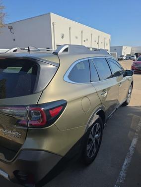 2022 Subaru Outback Touring XT
