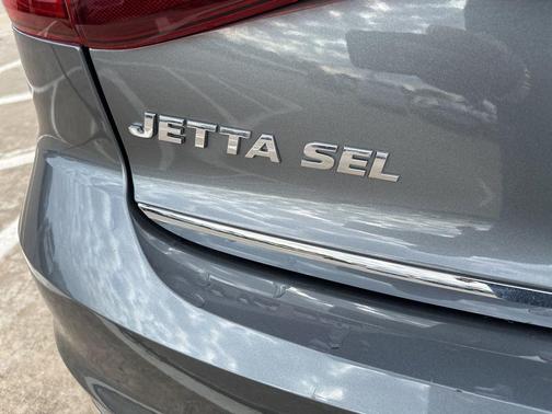 2017 Volkswagen Jetta 1.8T SEL
