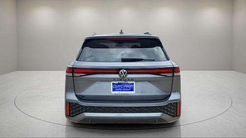 2025 Volkswagen Tiguan 2.0T SE R-Line Black