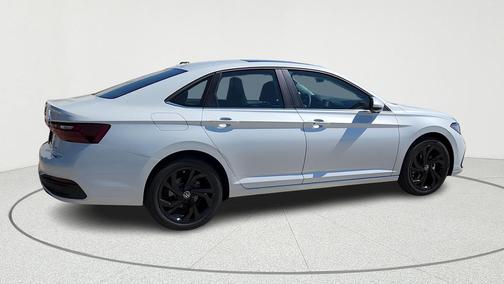 2026 Volkswagen Jetta 1.4T SE