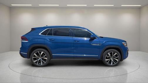2026 Volkswagen Atlas Cross Sport 2.0T SEL Premium