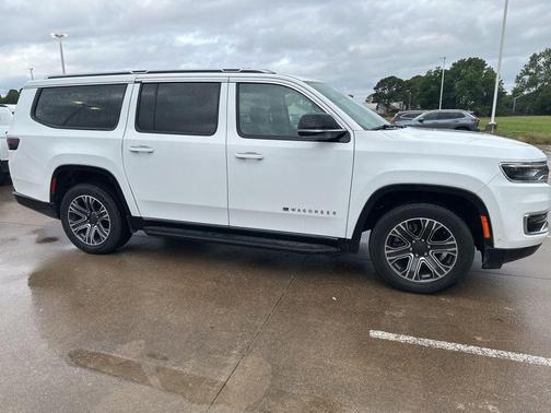 Bright White Clearcoat 2024 Jeep Wagoneer L Series II