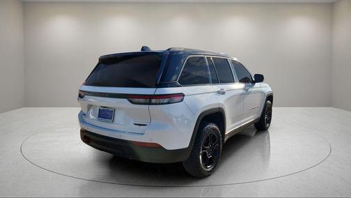 2022 Jeep Grand Cherokee Trailhawk