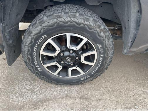 2018 Toyota Tundra SR5