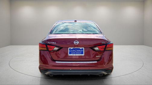 2022 Nissan Altima SR Intelligent AWD