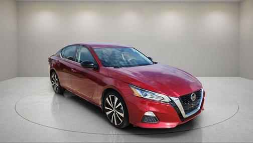 2022 Nissan Altima SR Intelligent AWD
