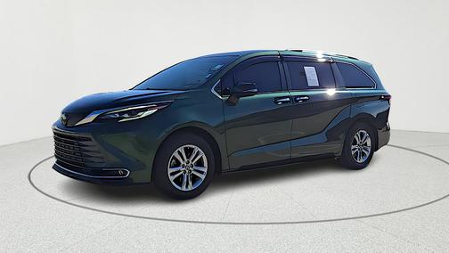 2022 Toyota Sienna Platinum