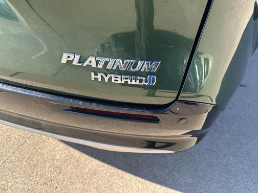 2022 Toyota Sienna Platinum