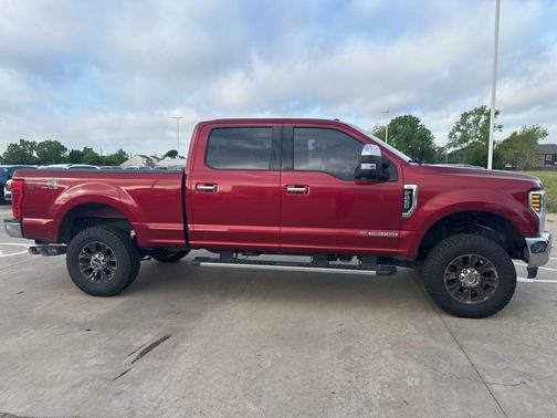 Ruby Red Metallic Tinted Clearcoat 2019 Ford F-250 XLT