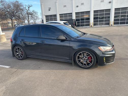 2017 Volkswagen Golf GTI 2.0T Autobahn 4-Door