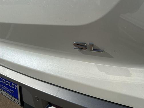 2023 Nissan Pathfinder SL FWD