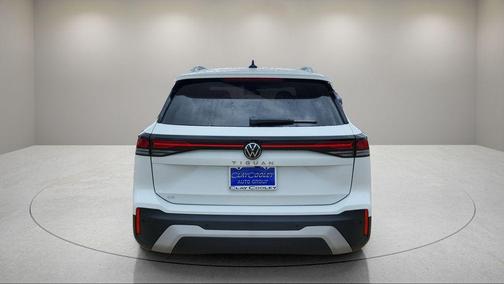 2025 Volkswagen Tiguan 2.0T SE