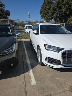 2023 Audi Q7 55 Premium Plus