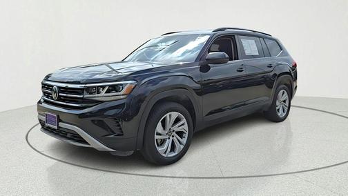 Deep Black 2023 Volkswagen Atlas 2.0T SE w/Technology