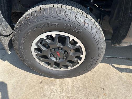 2024 Toyota Tacoma TRD Off Road