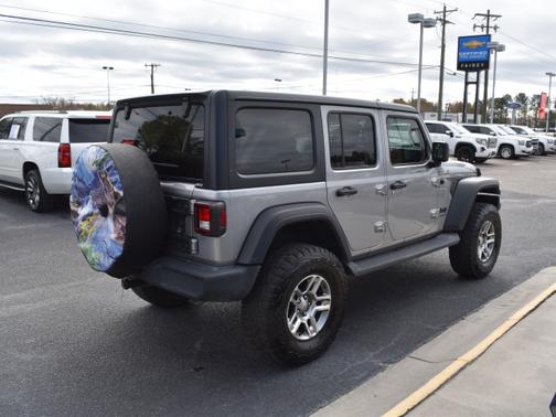 Photo 5 of 20 of 2019 Jeep Wrangler Unlimited Sport
