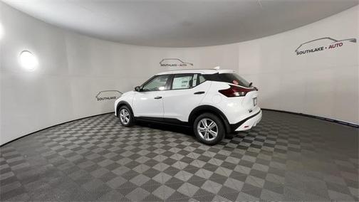 2025 Nissan Kicks S