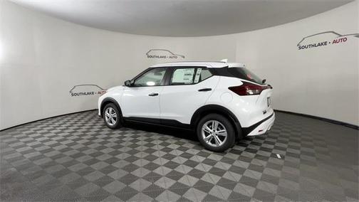 2025 Nissan Kicks S
