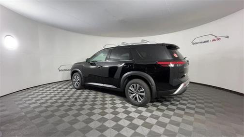 2025 Nissan Pathfinder SL 4WD