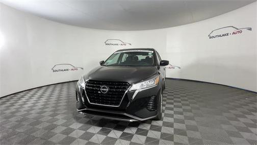 2025 Nissan Kicks S