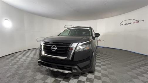 2025 Nissan Pathfinder SL 4WD