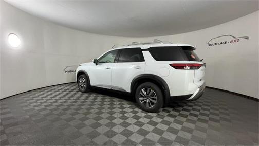 2025 Nissan Pathfinder SL 4WD