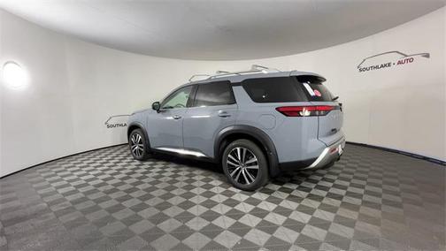 2025 Nissan Pathfinder Platinum 4WD