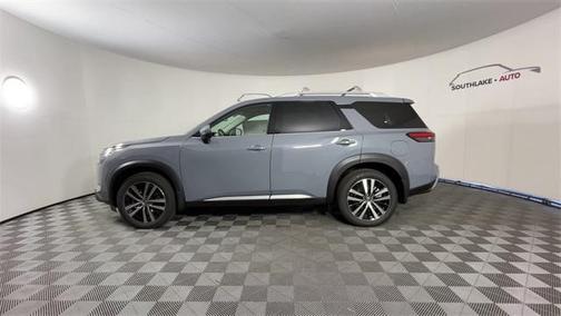 2025 Nissan Pathfinder Platinum 4WD