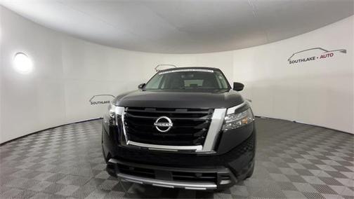 2025 Nissan Pathfinder SL 4WD