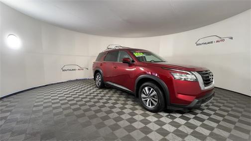 2024 Nissan Pathfinder SL