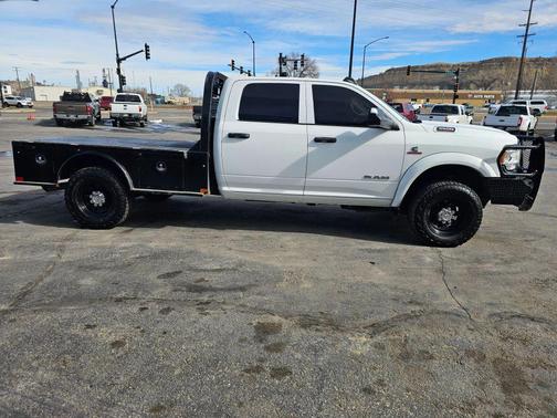 2020 RAM 3500 Tradesman Crew Cab 4x4 8' Box