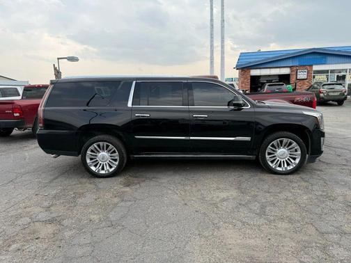 2016 Cadillac Escalade ESV Sport Platinum