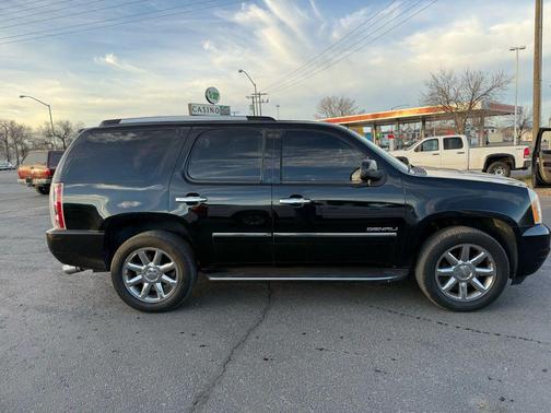 2010 GMC Yukon Denali