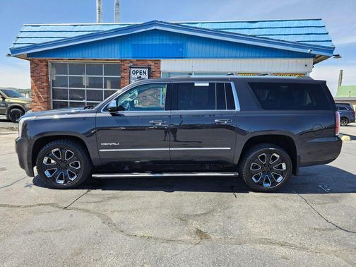 Black 2020 GMC Yukon XL Denali