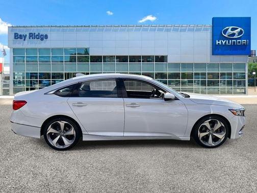2019 Honda Accord Touring 2.0T
