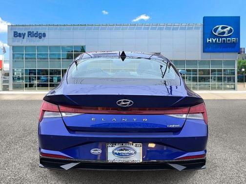 2023 Hyundai ELANTRA Limited