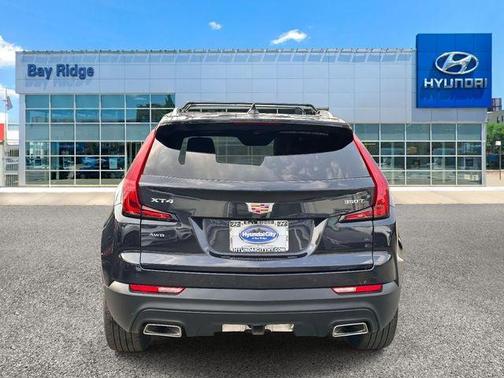2023 Cadillac XT4 Luxury