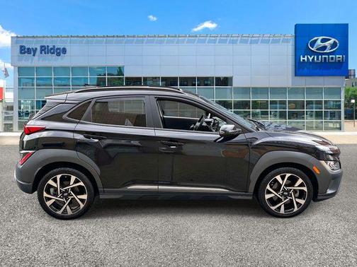 Abyss Black Pearl 2023 Hyundai KONA Limited