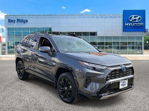 2023 Toyota RAV4 Hybrid SE