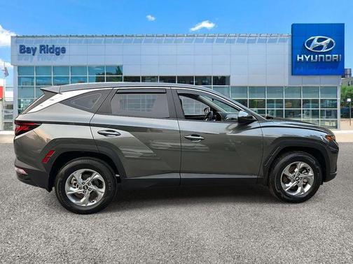 2023 Hyundai TUCSON SE