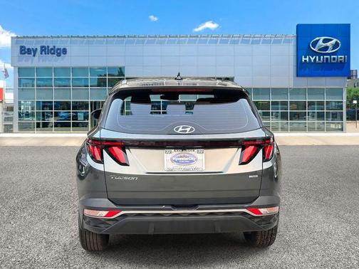 2023 Hyundai TUCSON SE