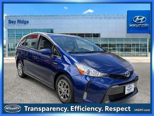 2017 Toyota Prius v Four