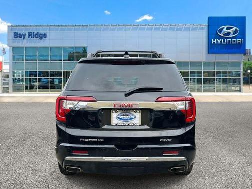 2020 GMC Acadia Denali