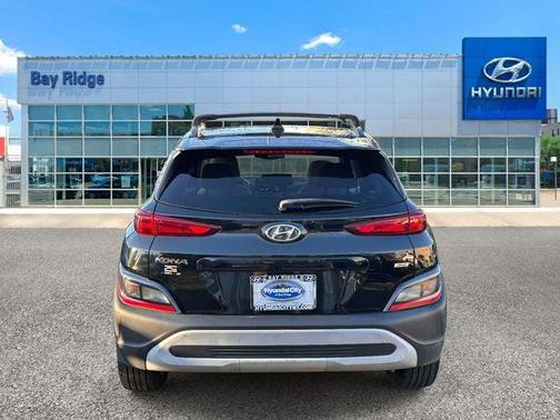 2022 Hyundai KONA SEL