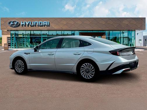 2025 Hyundai SONATA Hybrid Limited