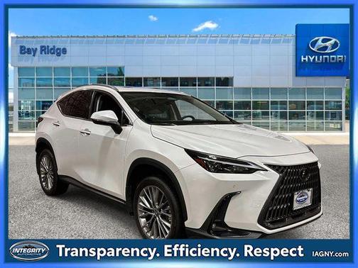 Eminent White Pearl 2023 Lexus NX 350h Premium