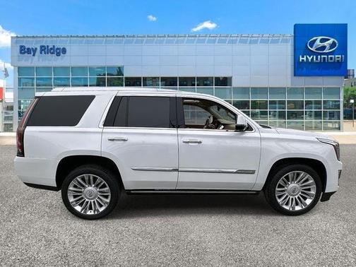 2016 Cadillac Escalade Platinum